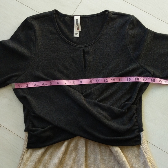 Amadi 3/4 Sleeve Knit Wrap Midi Dress - Picture 9 of 13